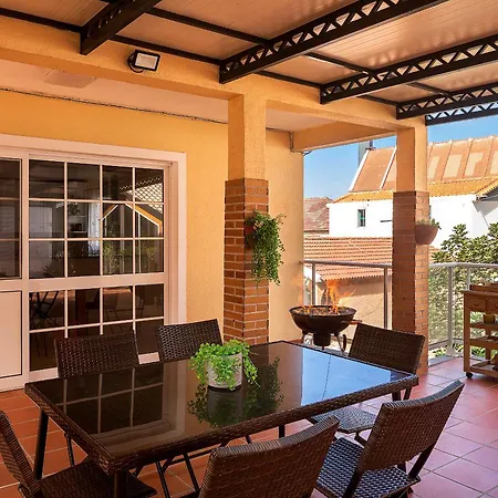 别墅 Com Piscina Entre O Mar E As Montanhas 滨海保尔