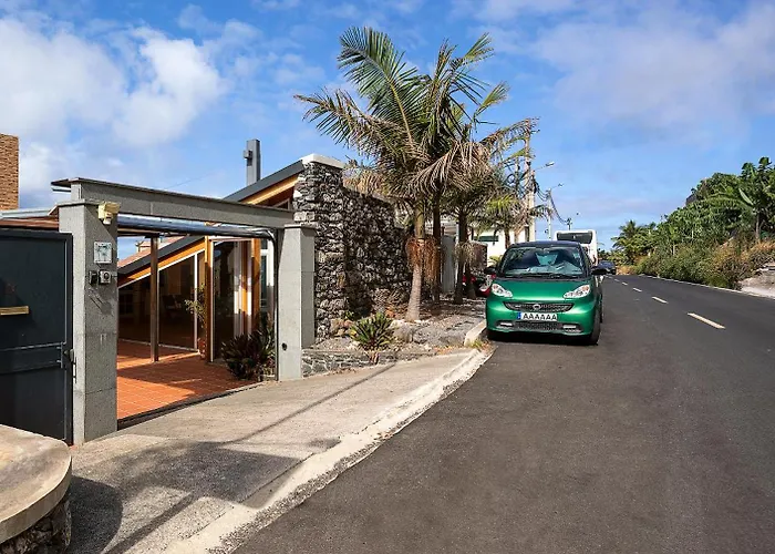 Villa Com Piscina Entre O Mar E As Montanhas